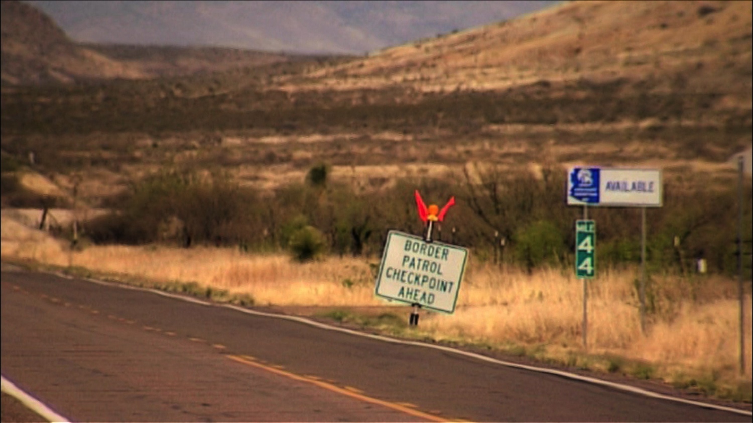 LBC 01_Border Crossing Sign 01_HD.jpeg