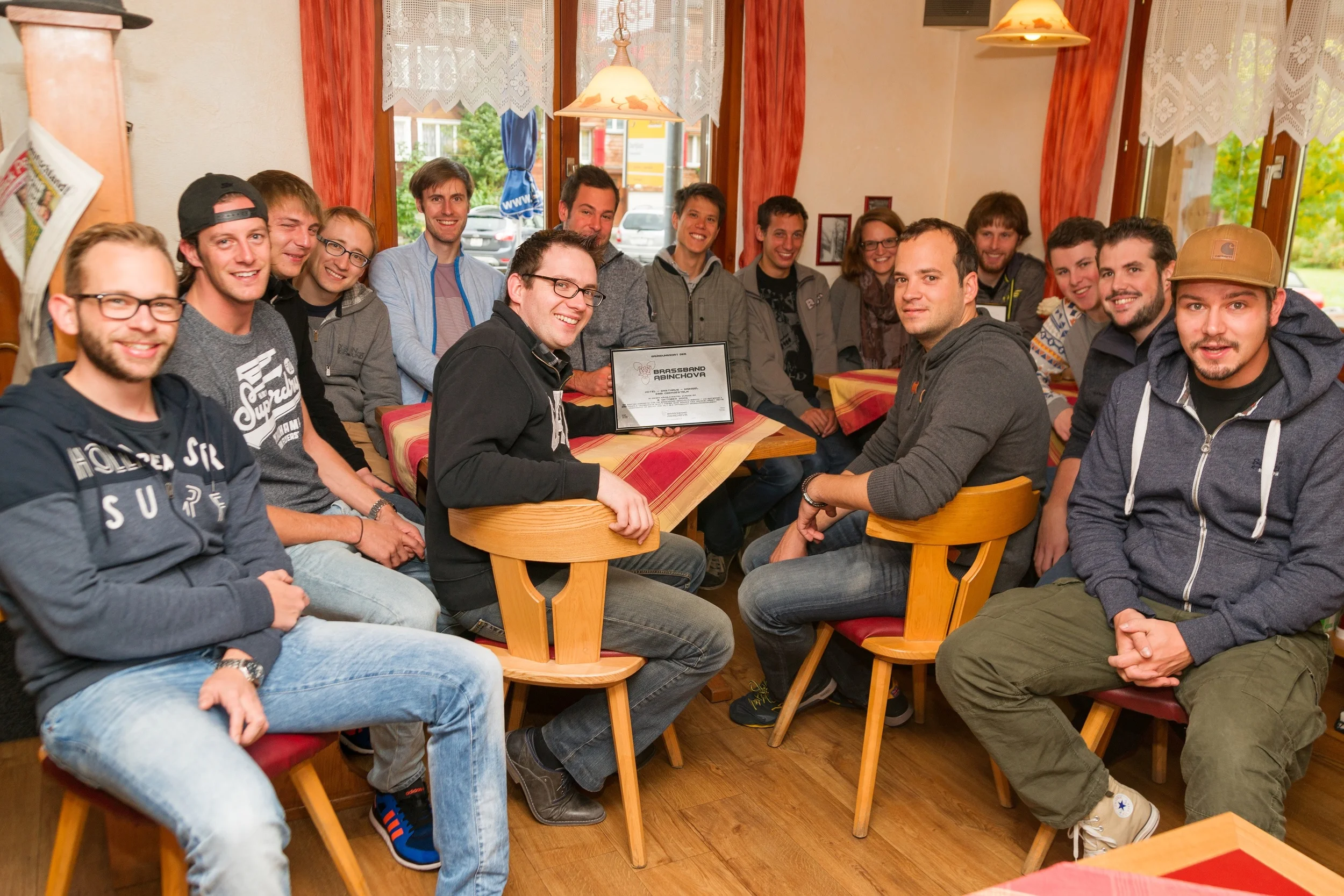 Am 3. Oktober 2016 fand sich die BB Abinchova wierderrum im restaurant grimsel in obergesteln ein.  An jenem ort wurde genau 10 jahre zuvor die ersten konkreten gründungsgedanken niedergeschrieben.