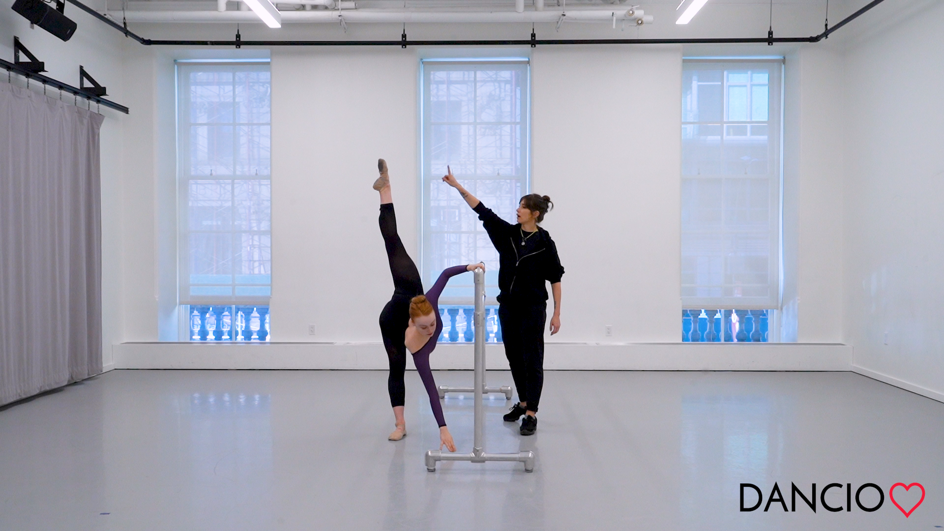 Advanced Ballet with Jessica Saund (Copy)