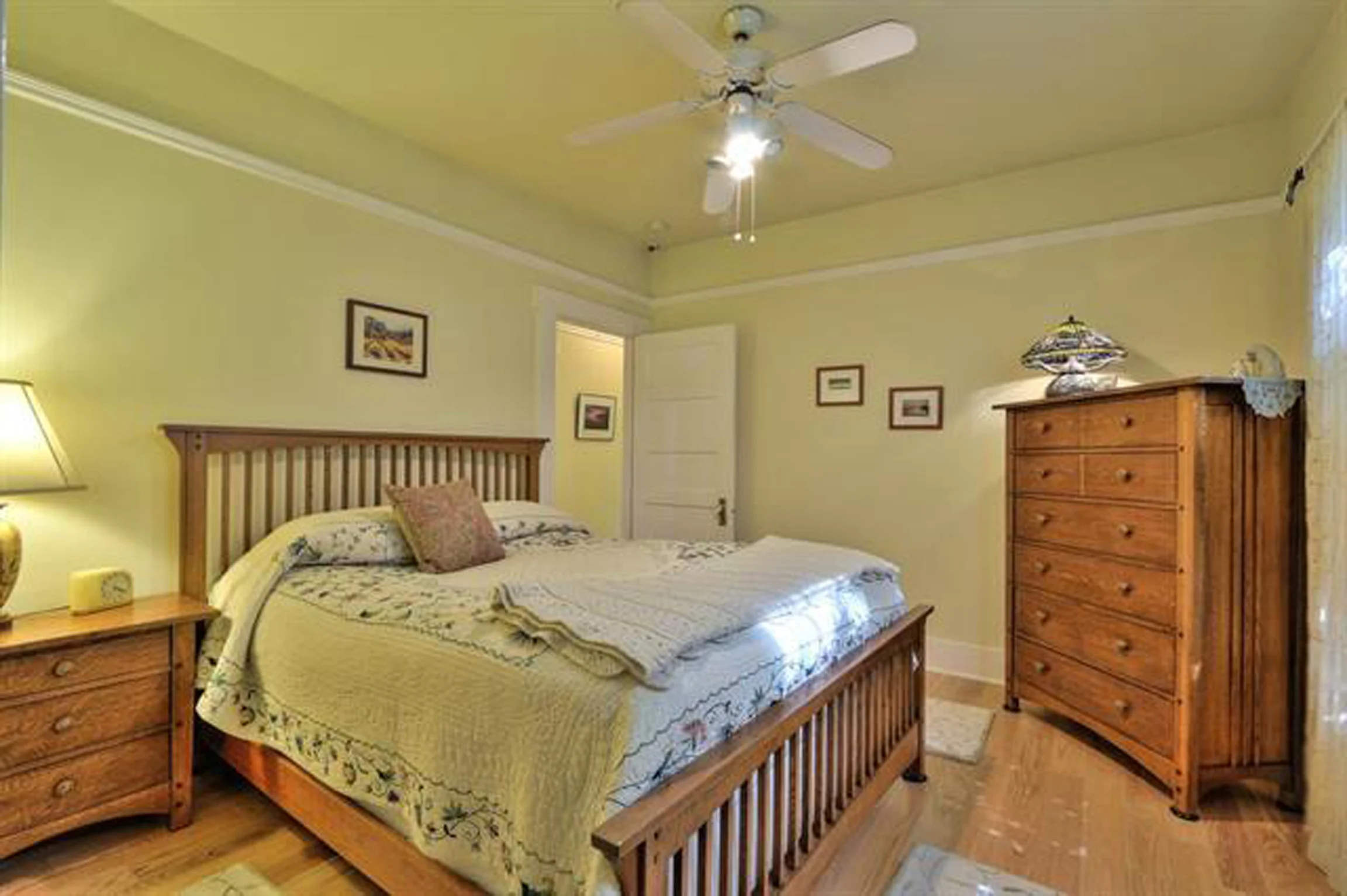 Bedroom3a.jpg