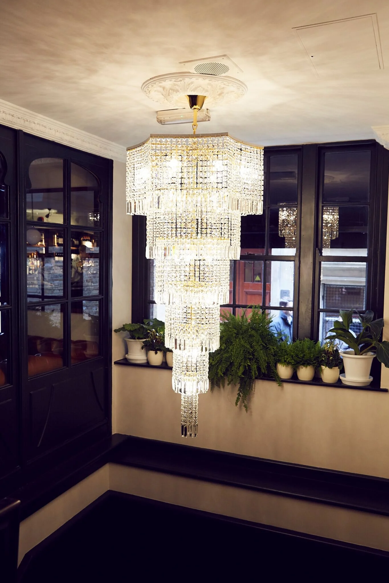 Chandelier.jpg