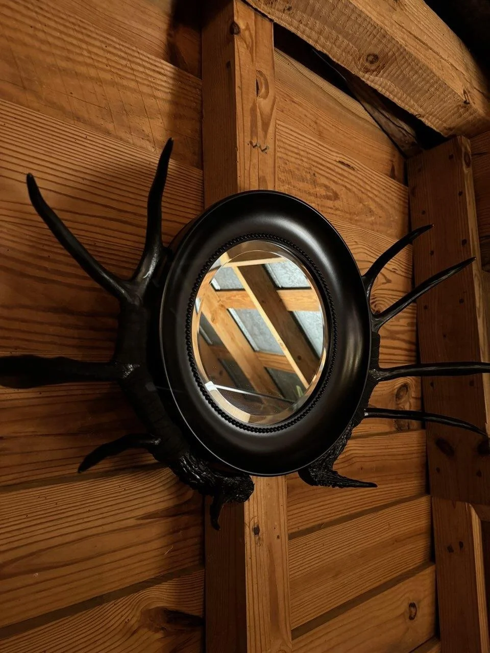 antermirror11.jpg