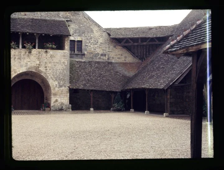 0076 Stone Houses-Archway.jpg