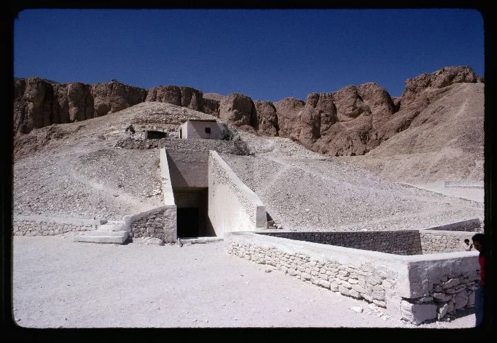 0567 Ancient Ruins-Entrance into Mound.jpg