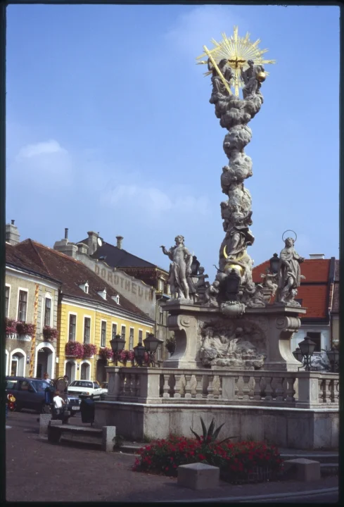 1156 Christian Statue-Golden Cross (2).jpg