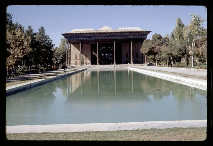 0260 Large Pool-Entrance to Large Bldg.jpg