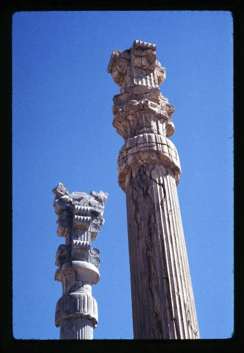 0292 Two Pillars-Ruins.jpg