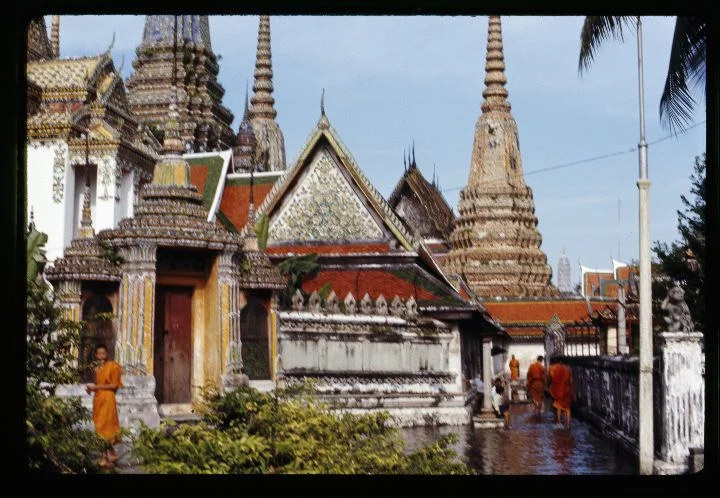 0413 Temple-Water in Alley.jpg