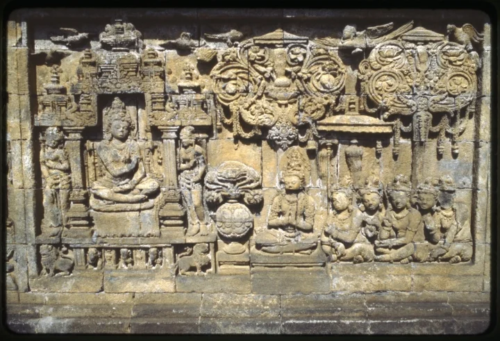 1026 Carved Stone-Buddhas.jpg