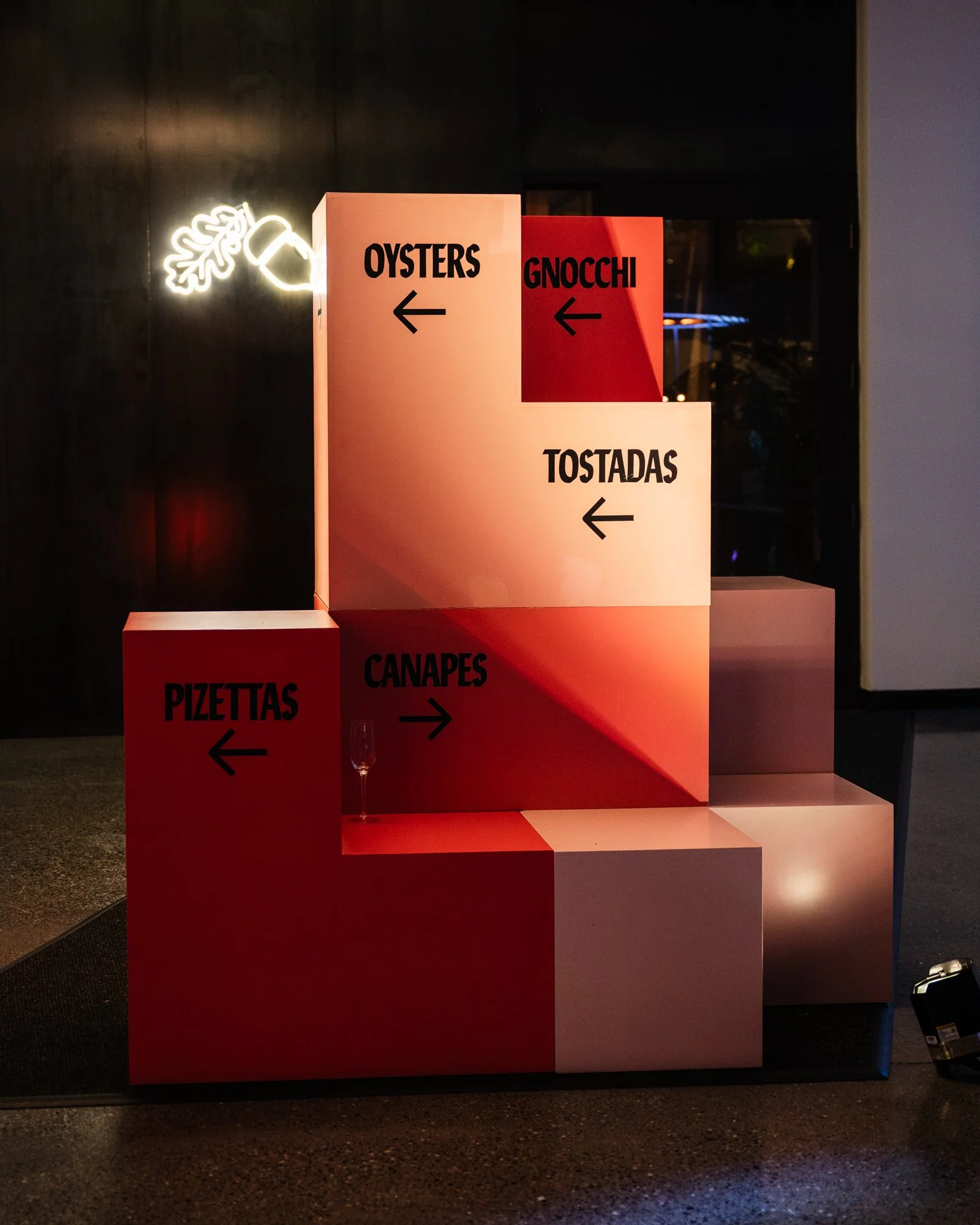 Airbnb_242012_World@_Party-517.jpg