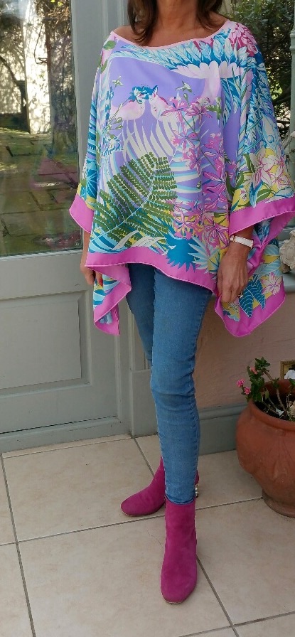 Silk twill scarf top / Stork design