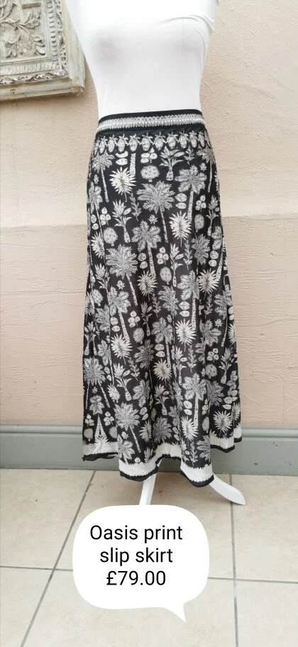 palm print slip skirt