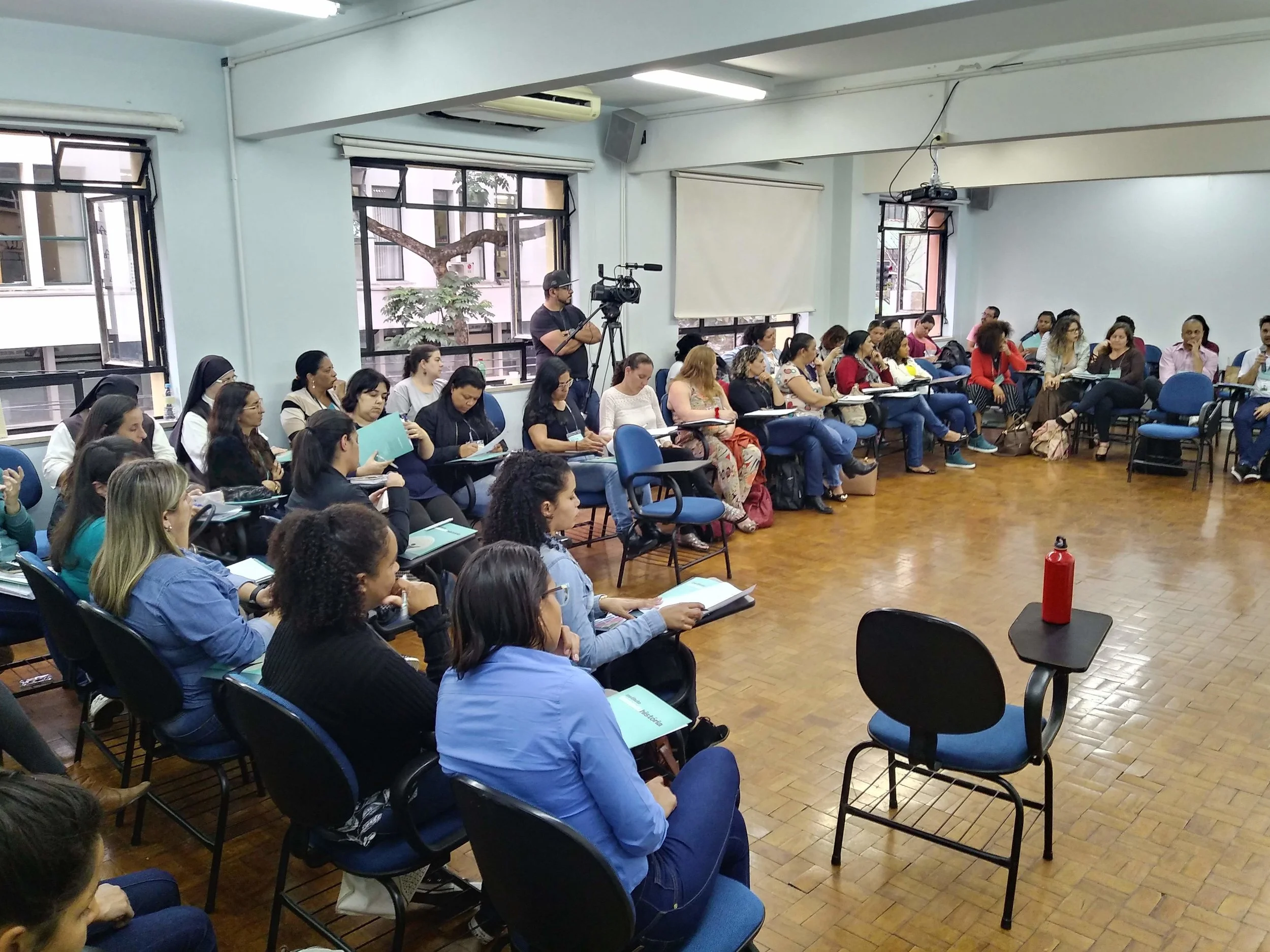 OFICINA: "Saúde mental e medicalização de crianças e adolescentes acolhidos"
