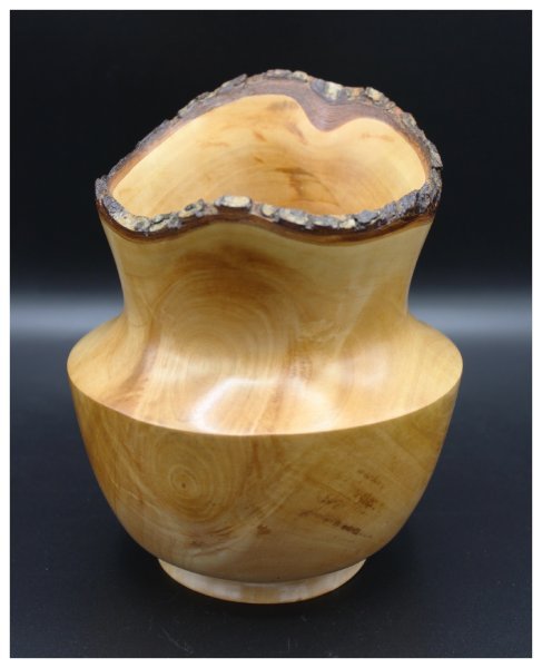 open-krivoniah_live edge vase.JPG
