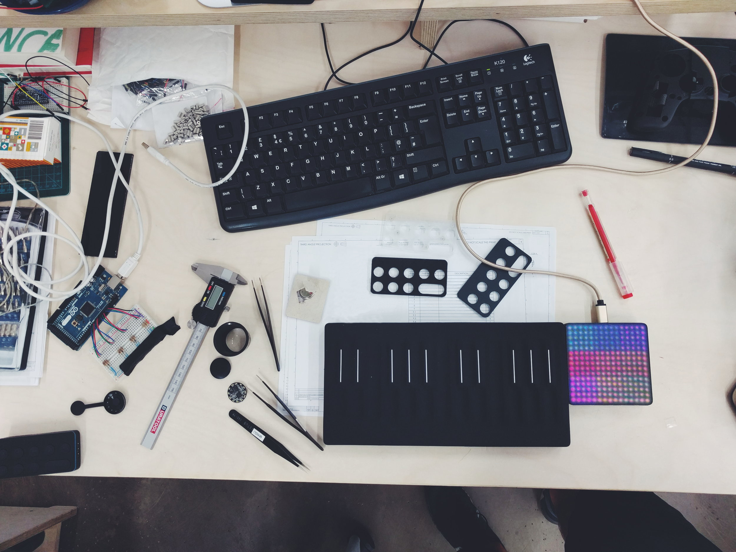 role: Co-inventor, Lead Engineer & Project Lead responsibilities: Interface material and technology research & development, proof of concept prototyping, mechanical engineering, dfm & program management