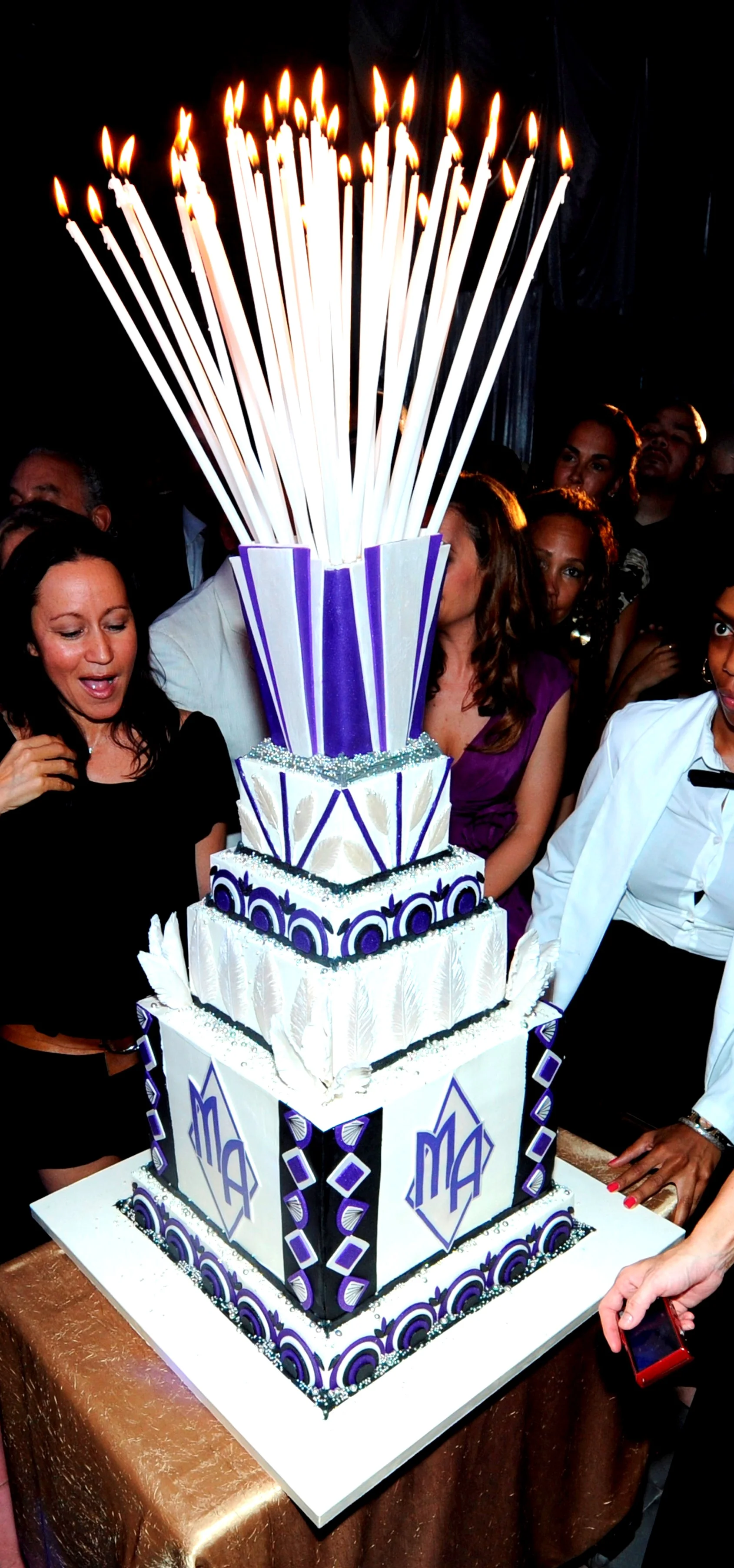 20. Art Deco Cake, marc anthony 40th birthday.jpg