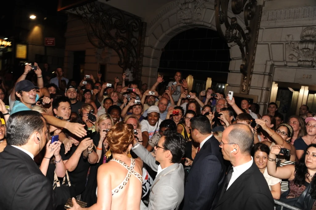 5. Jennifer Lopez 40th birthday - greeting fans.jpg