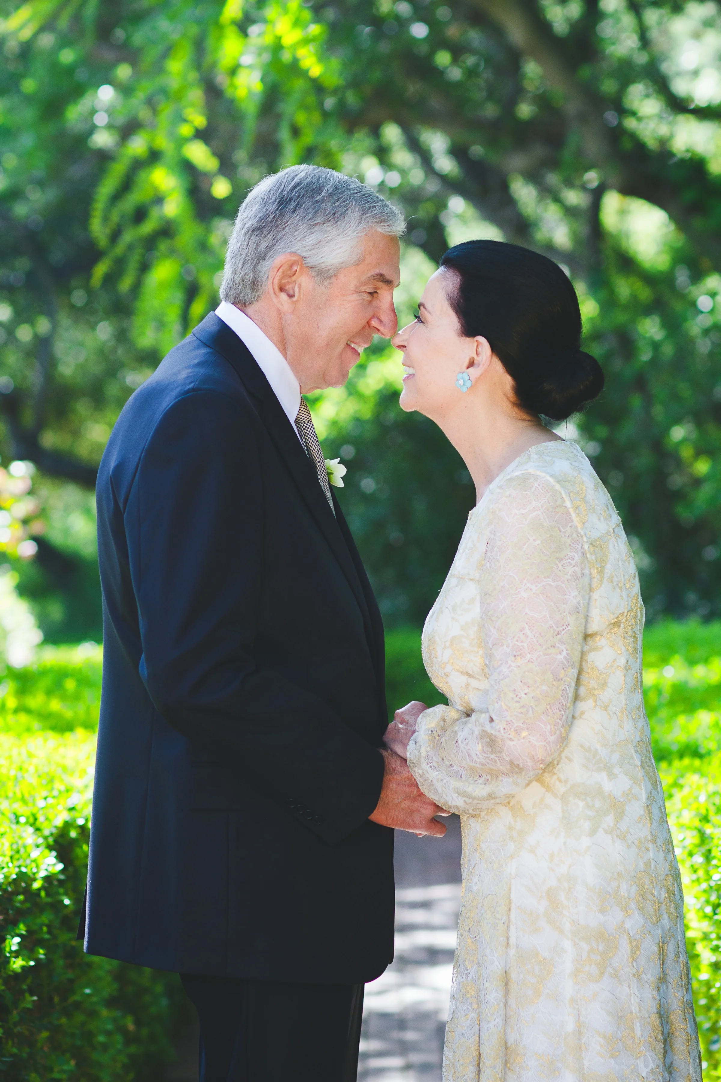 021 - bride & groom nose kiss.jpg