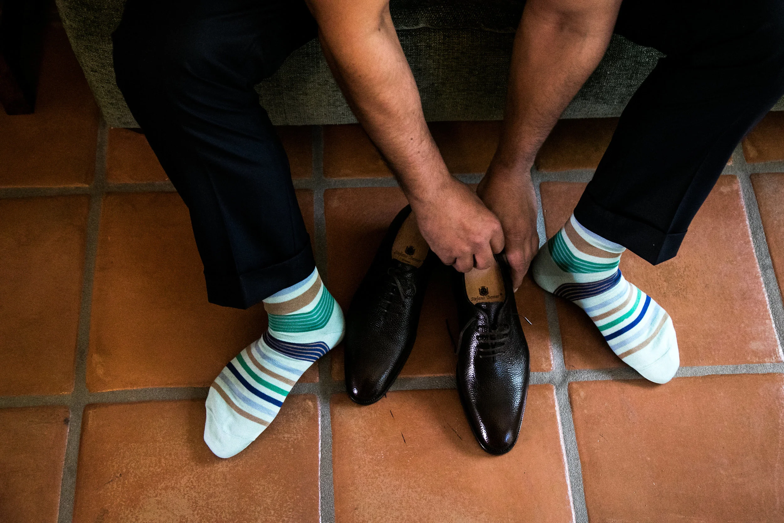 6. Groom Getting Ready.jpg