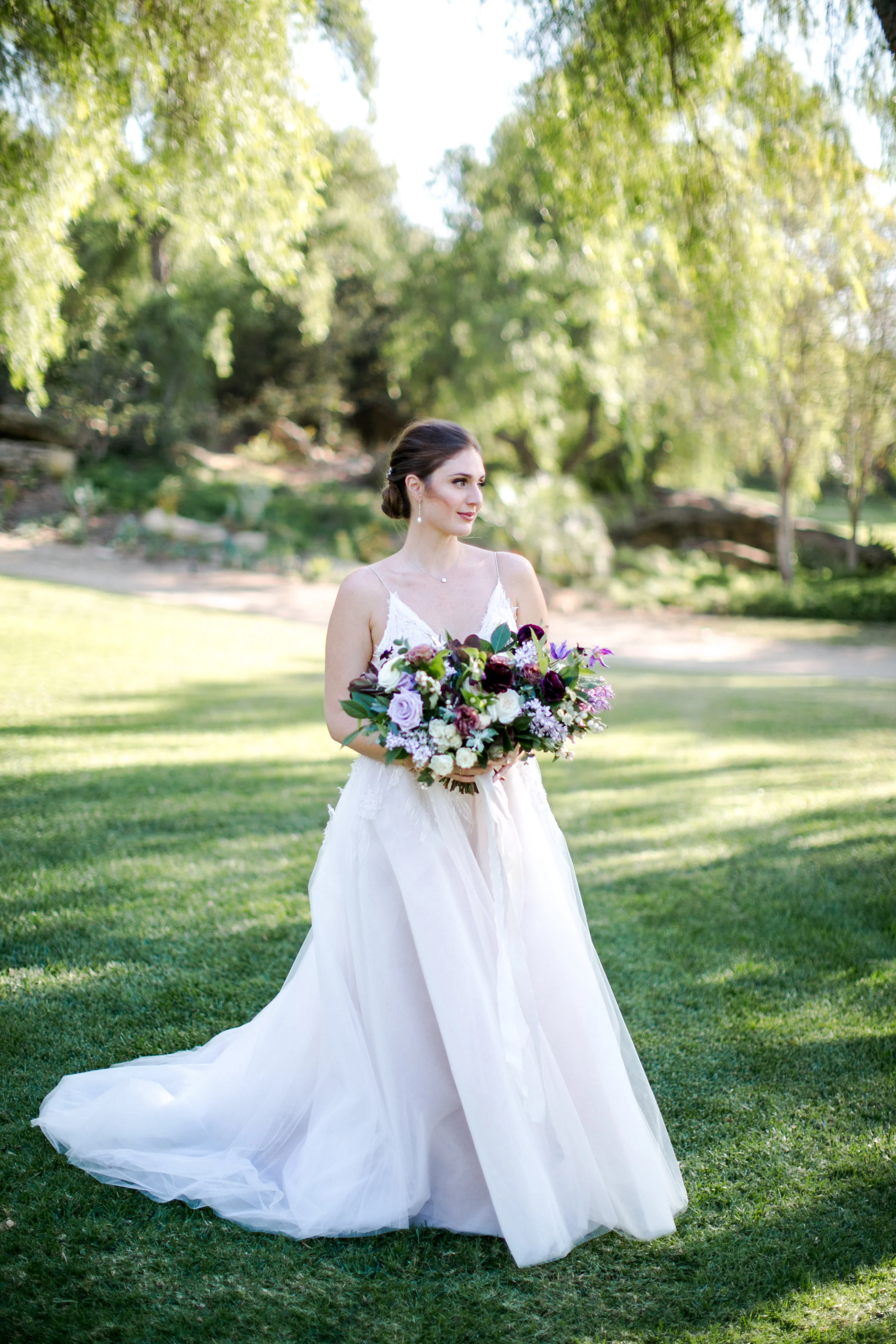 18. Bride + Bouquet.jpg