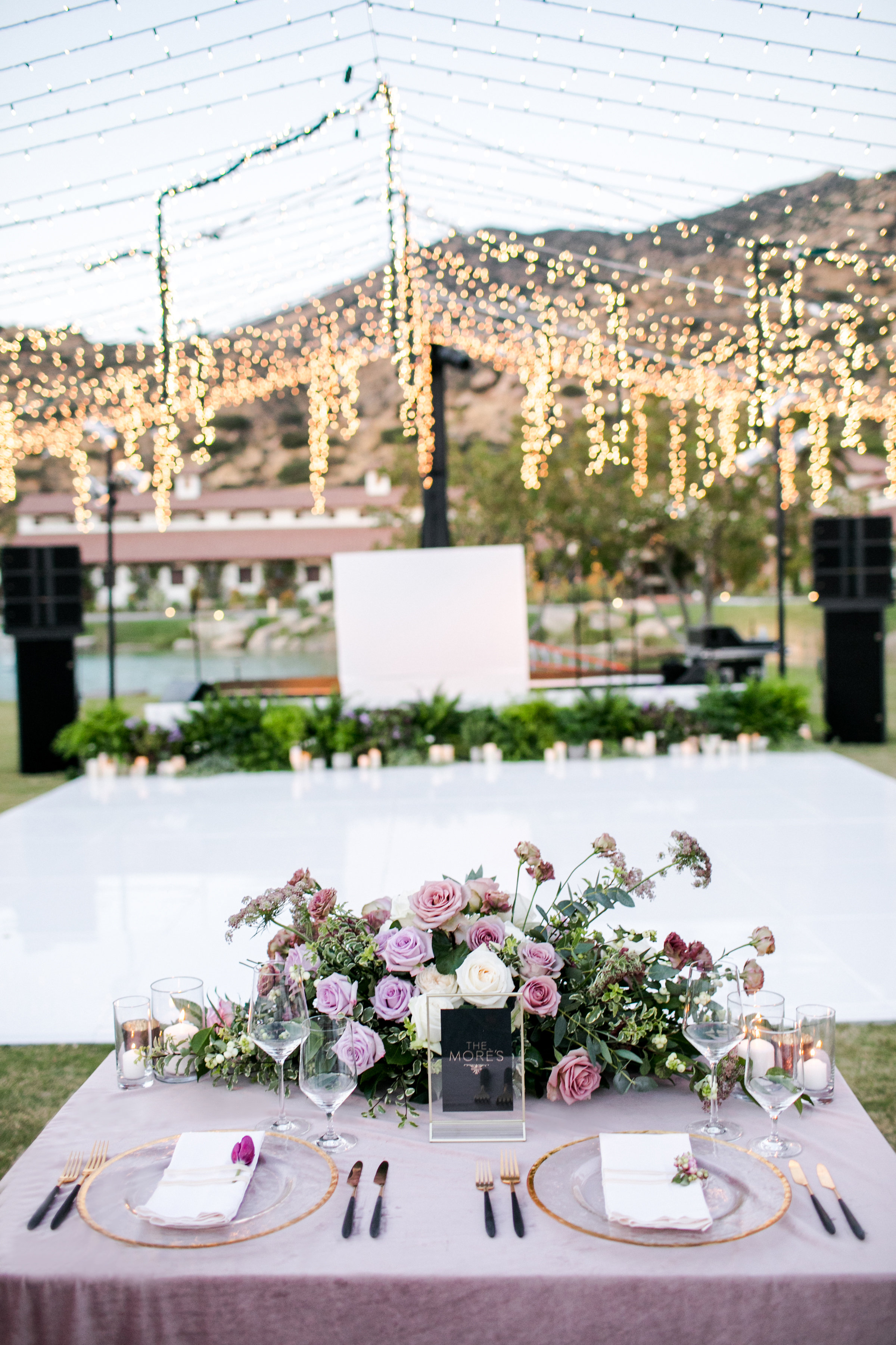 65. Sweetheart table.jpg