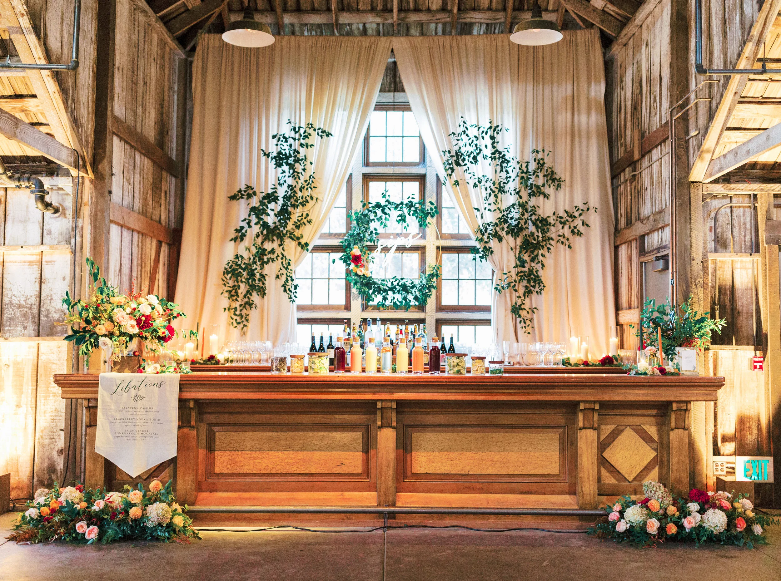 113. Reception Bar.jpg