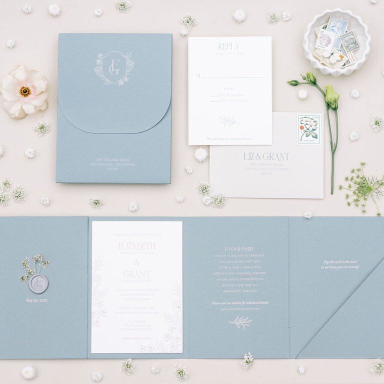 💌 Visually interesting invitations get your guests excited to celebrate with you - and leave a lasting impression!

📸: @kelseaholderphoto 

#weddinginvitations #weddinginspo #eventplanner #ladylibertyevents