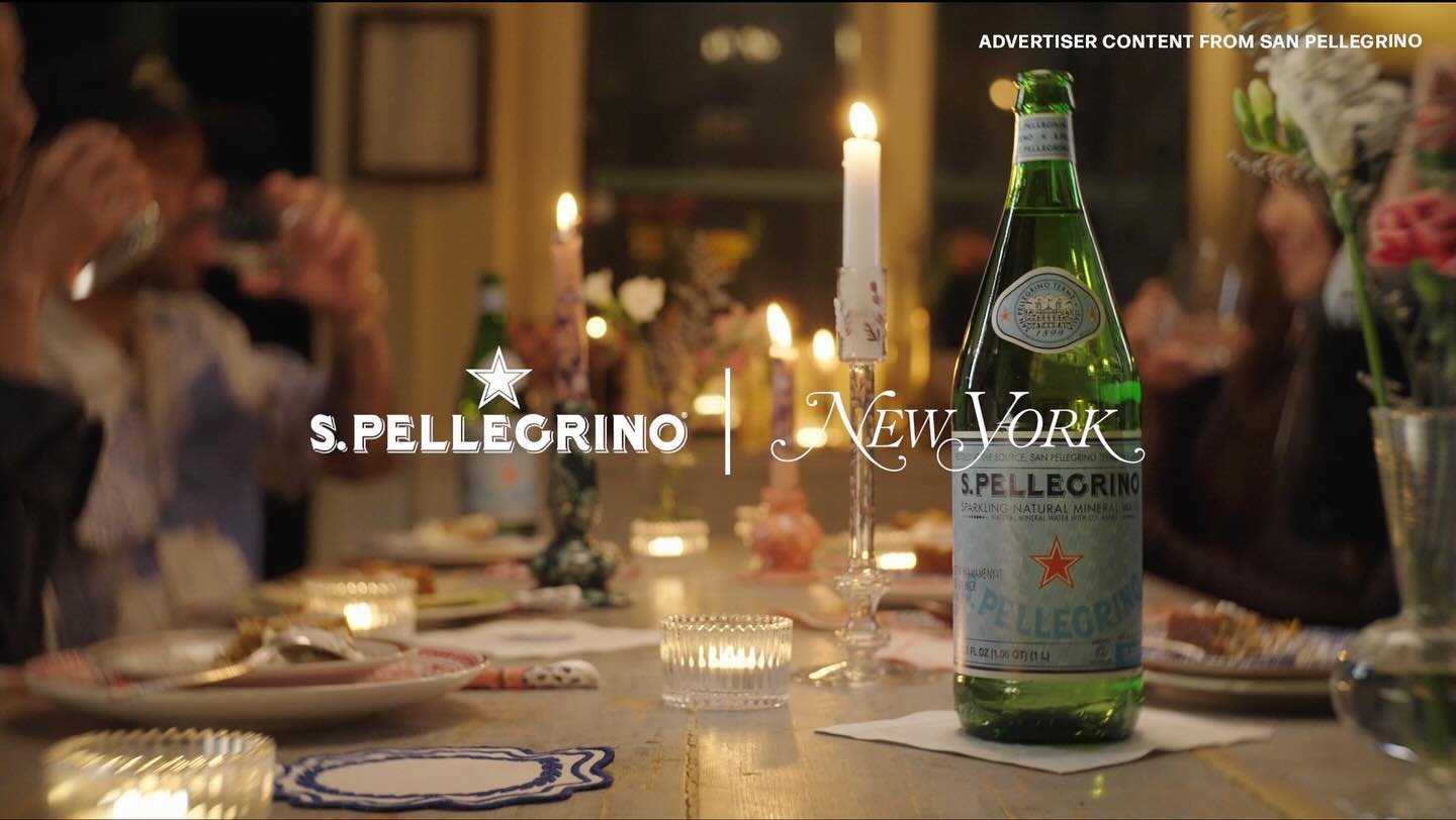 Director @dylan.lenze wanted something distinct to amplify the warmth and intimacy of gathering close friends together to share a meal in these profiles for S.Pellegrino x NY Mag

I thought it an opportunity to use the @ancientoptics #petzel lenses. 