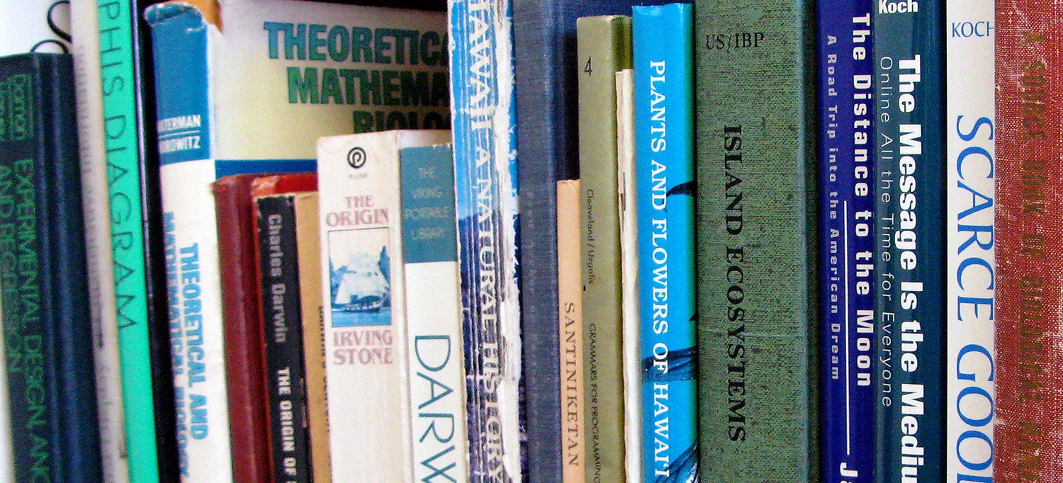book_shelf_1500w.jpg