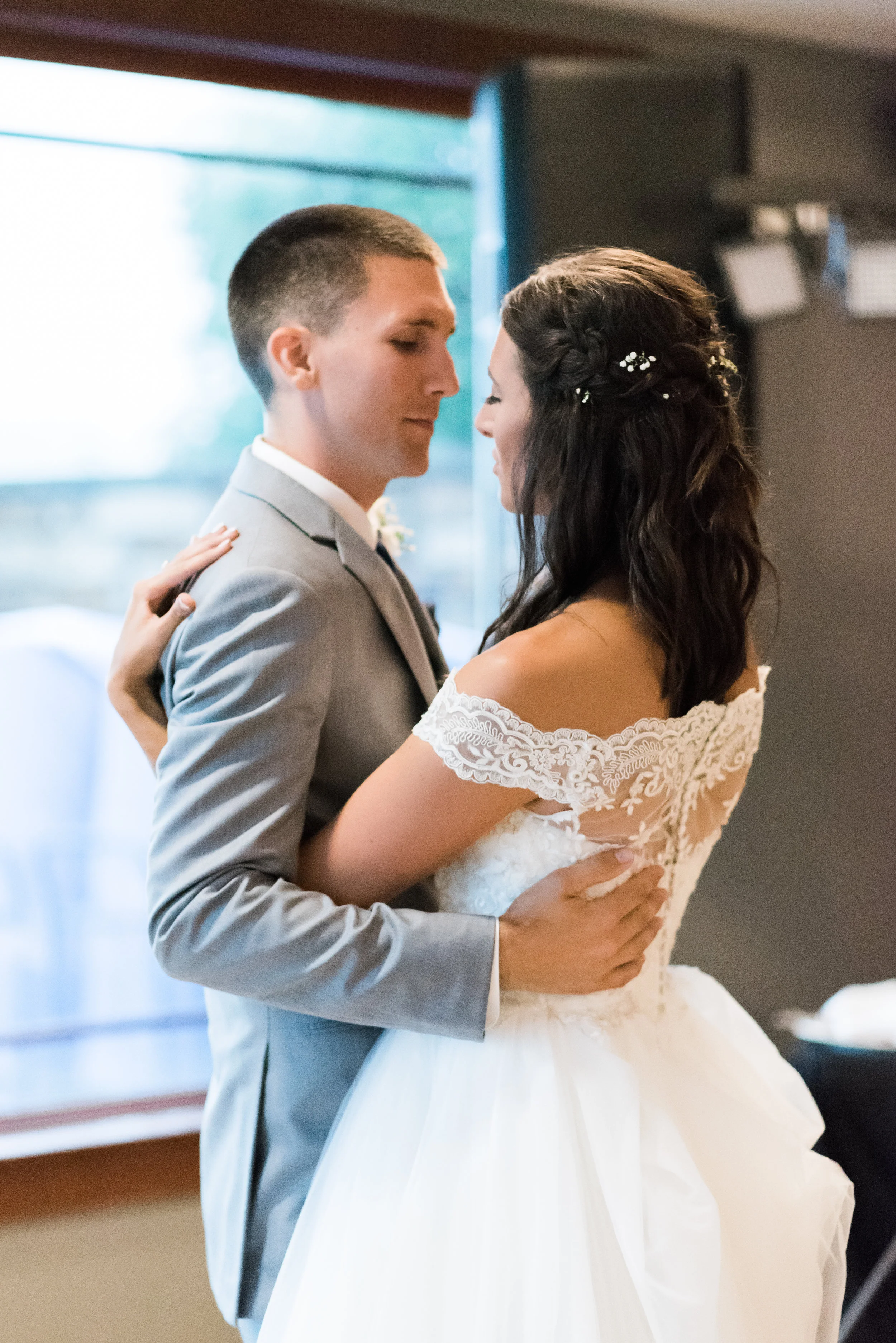 romanticiowawedding-79.jpg