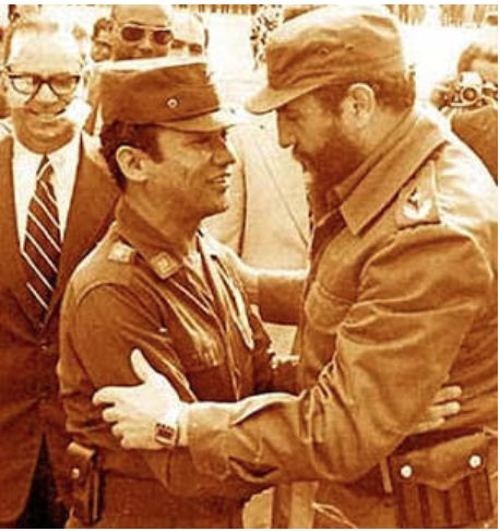 Fidel Castro mediated dispute between Medellin cartel and Noriega