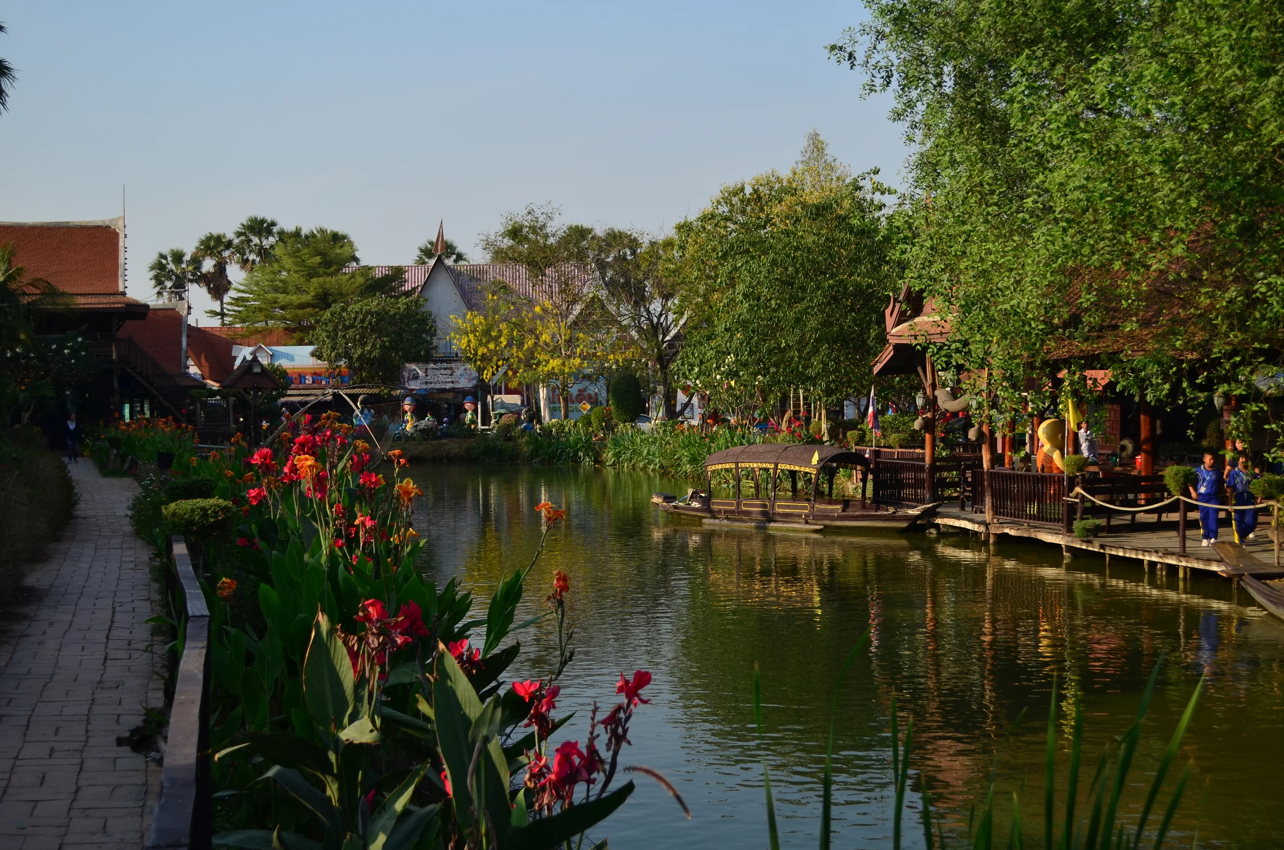 Floating Market