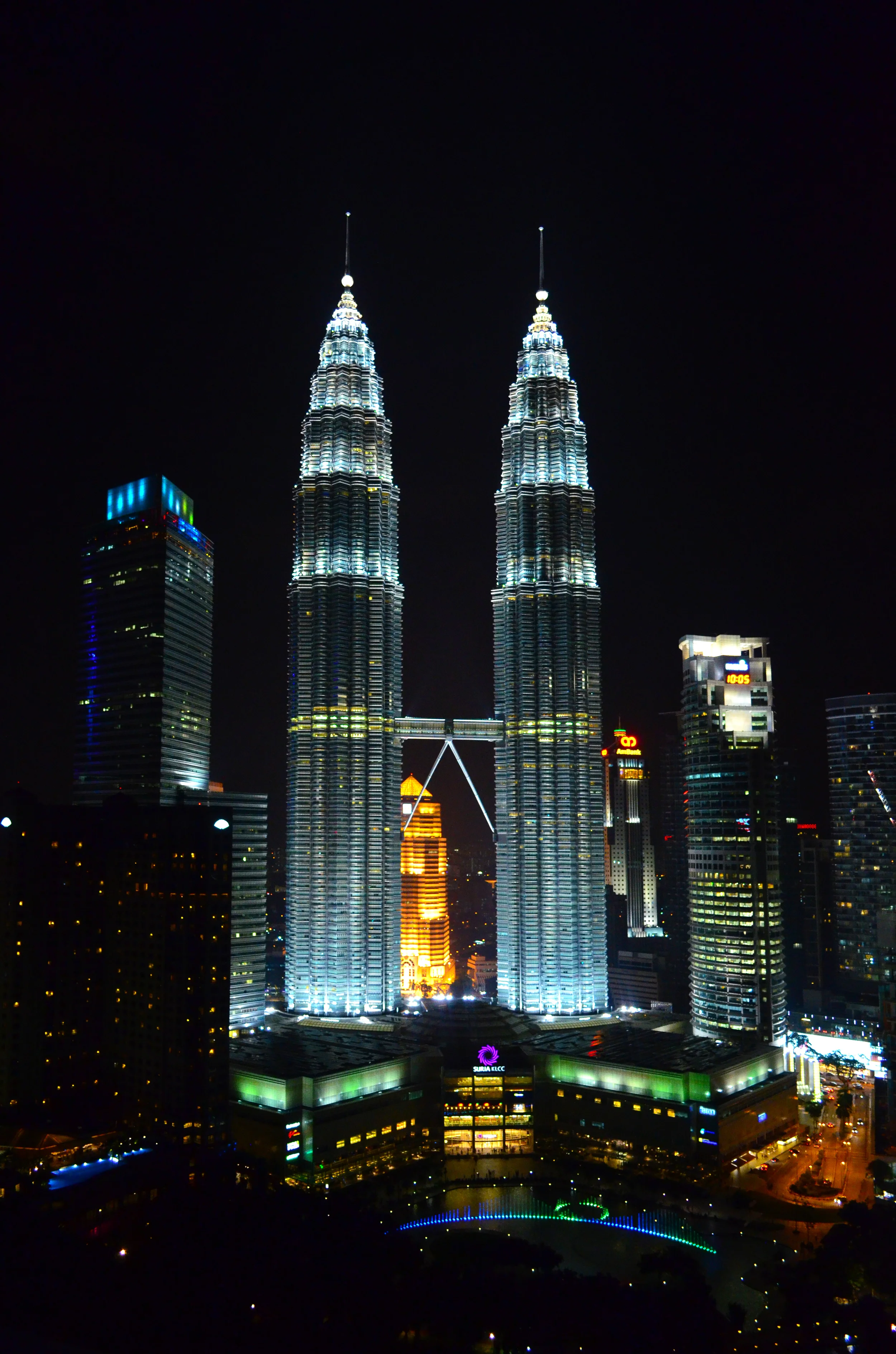 petronas twin towers at night