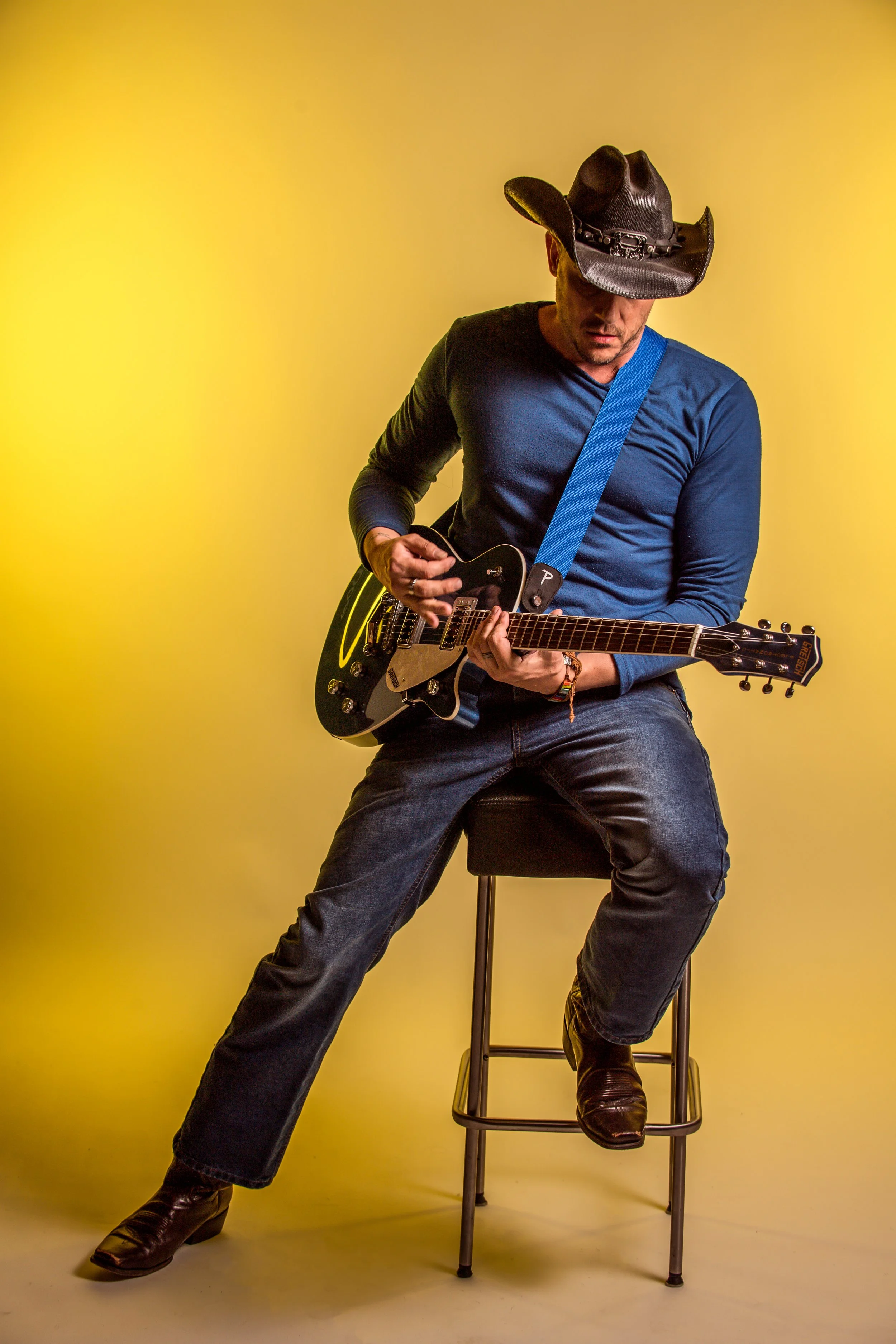 Levi Hart SAT, OCT. 24 7:30pm