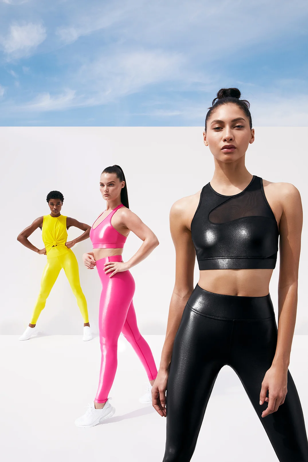 LOOK_02_PINK_YELLOW_BLACK_0291_web.jpg