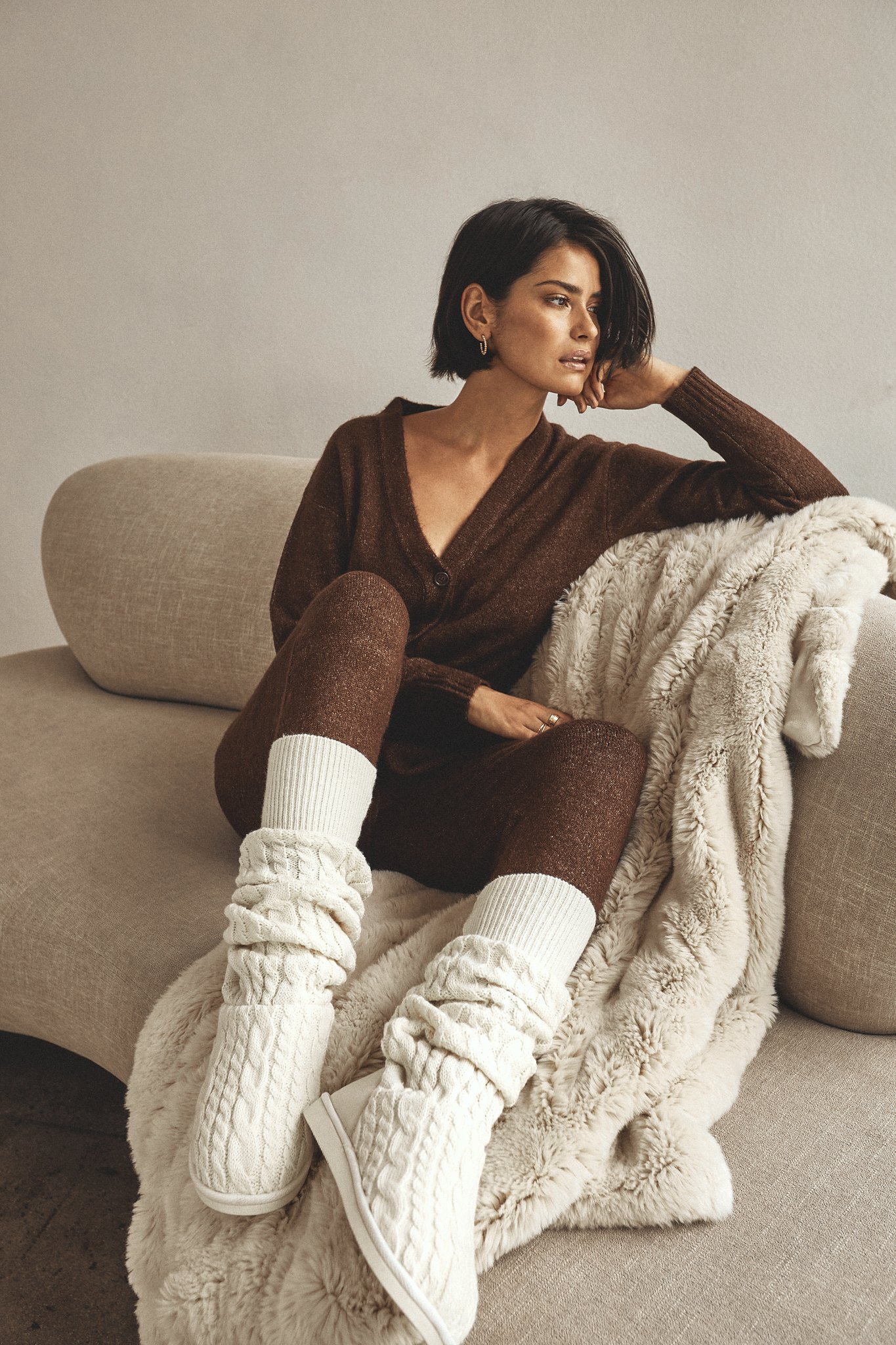 JFE_210923_November_Editorial_Cozy_Shop_Look_1-0659.jpg