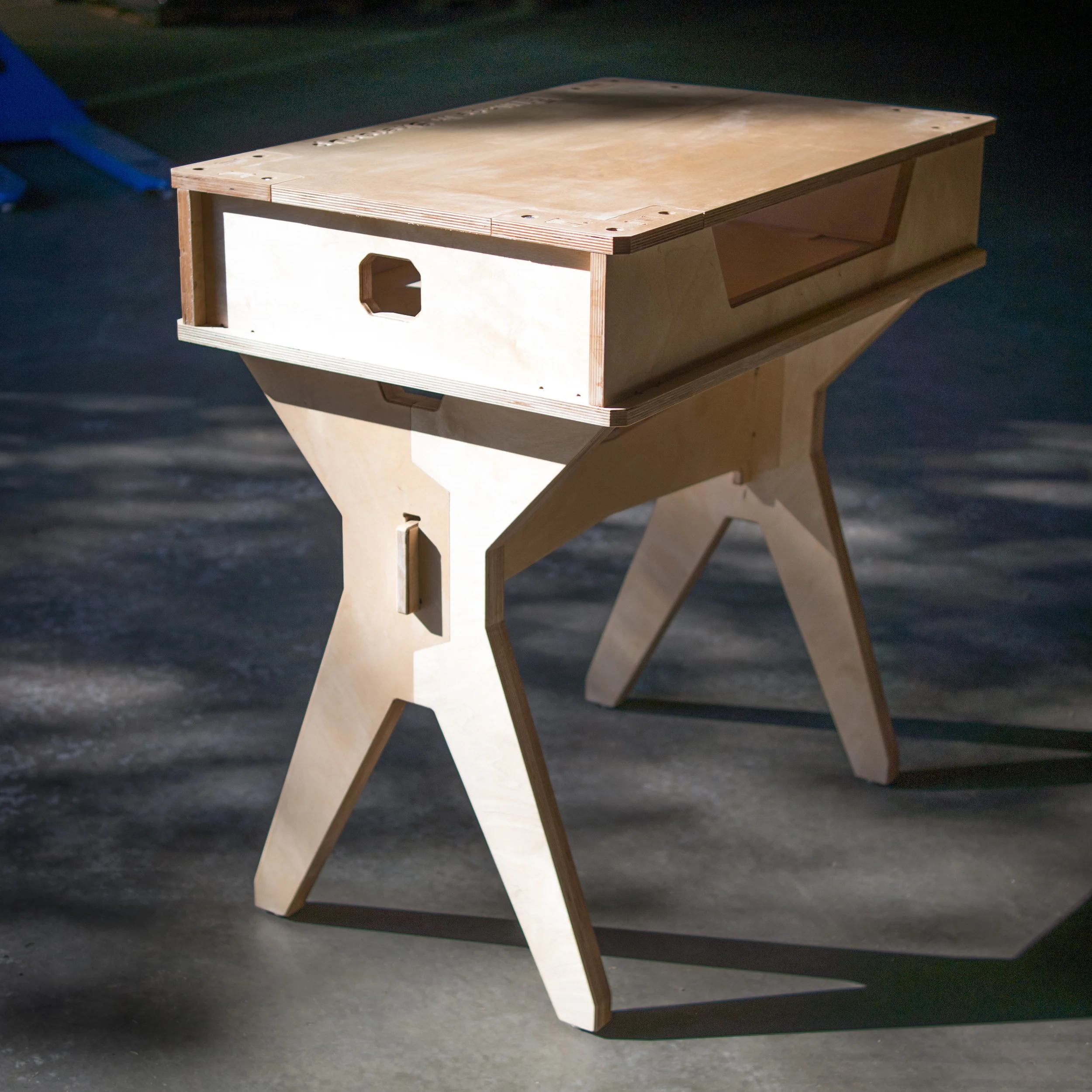 Maker Bench 2.0 3.jpg