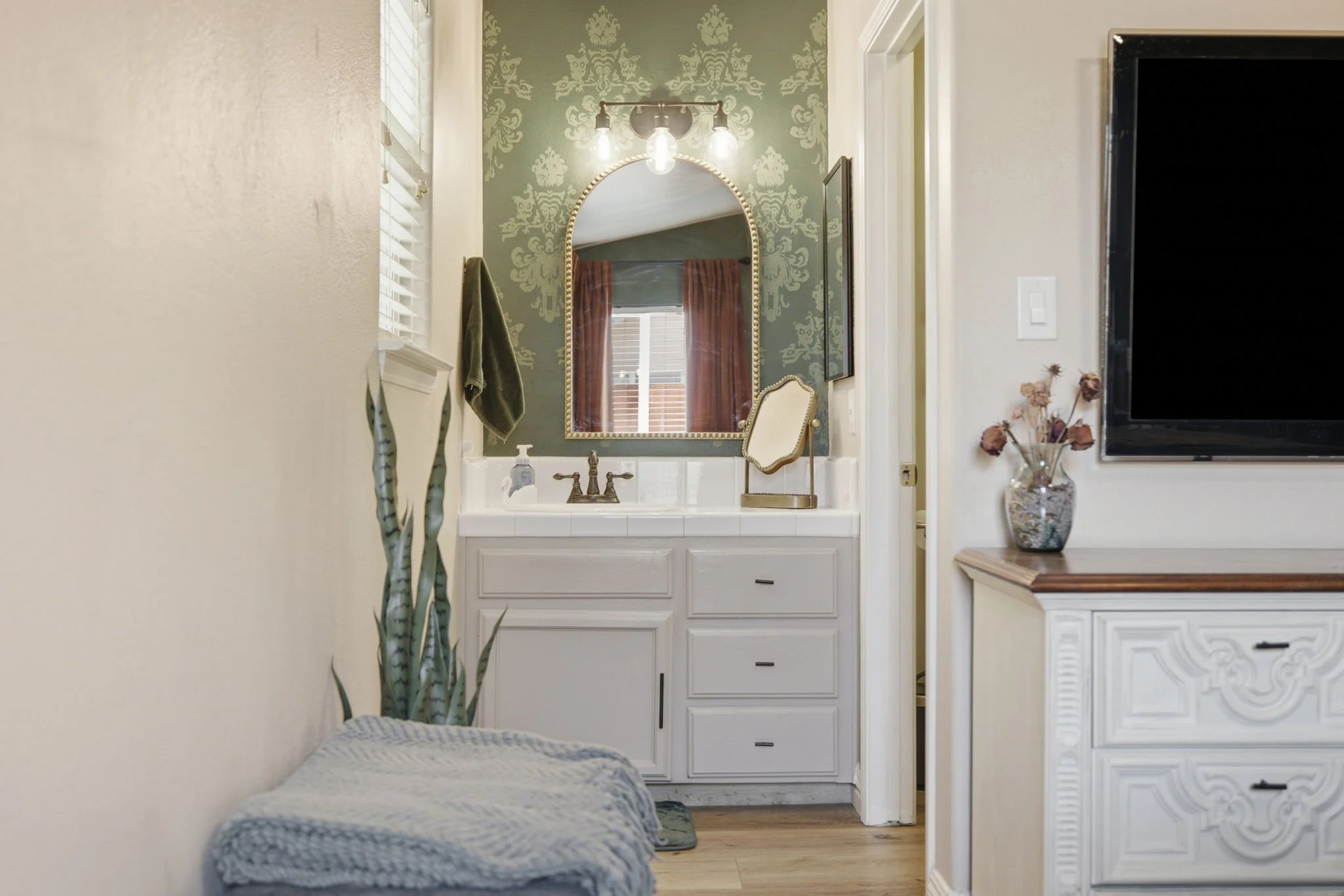 30-web-or-mls-9005-mendocino-dr.jpg