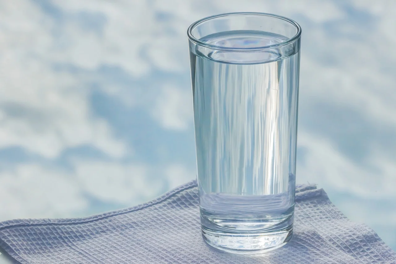 glassofWater.jpg