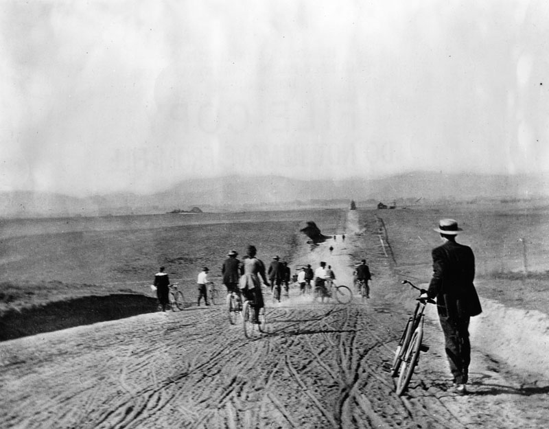  late 1800s:&nbsp; bicycling on Western Avenue 