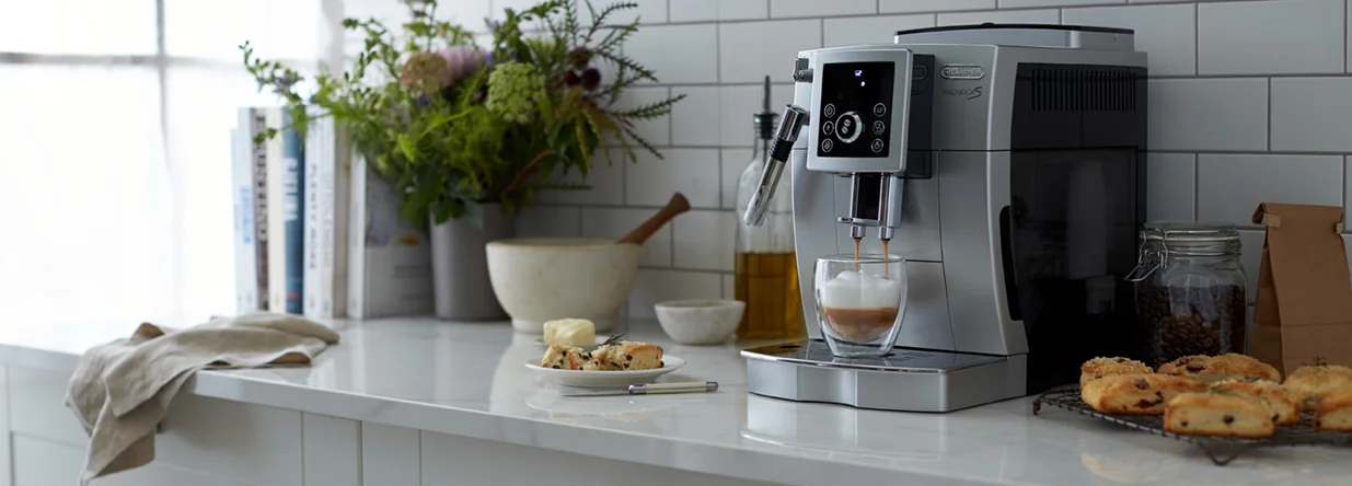 Photo_Kitchen_Coffee_01112017_DELONGHI ESPRESSO-1302_jw_v1.jpg