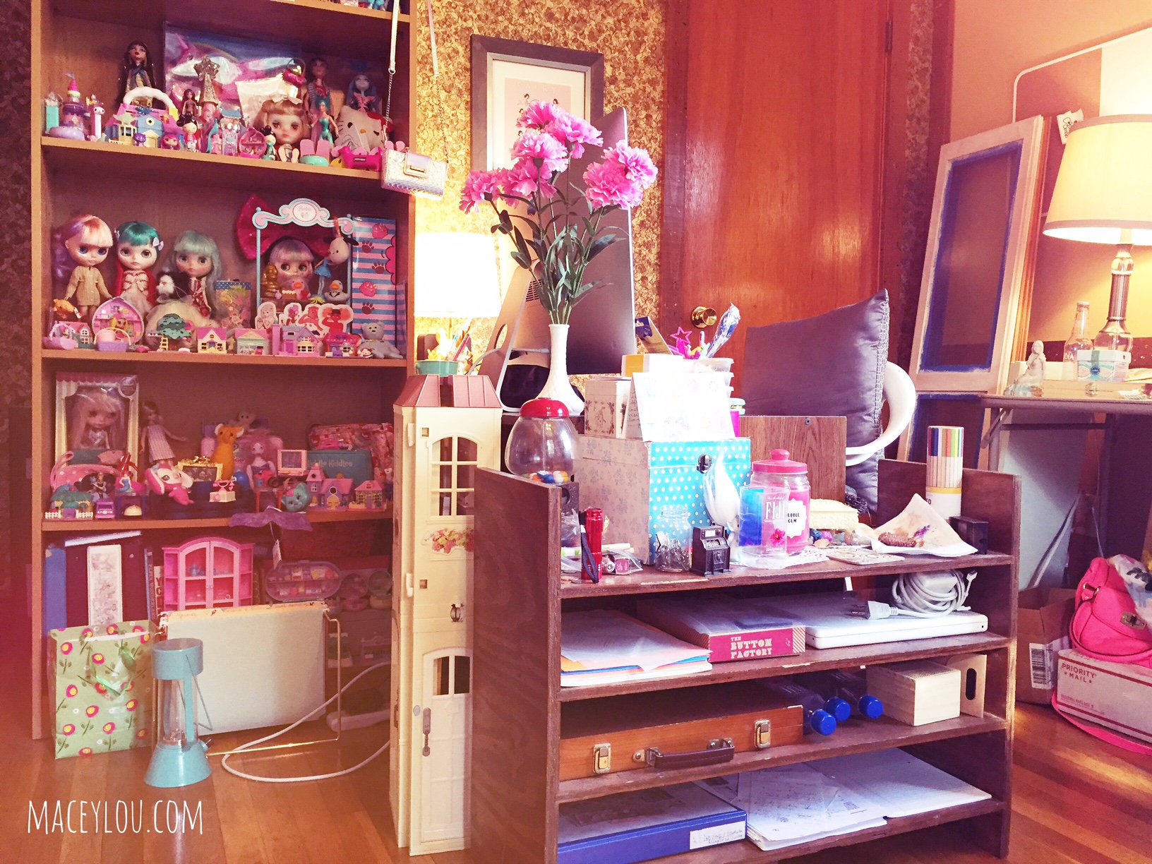 My favorite part of my studio: the toy shelf and the iMac! <3