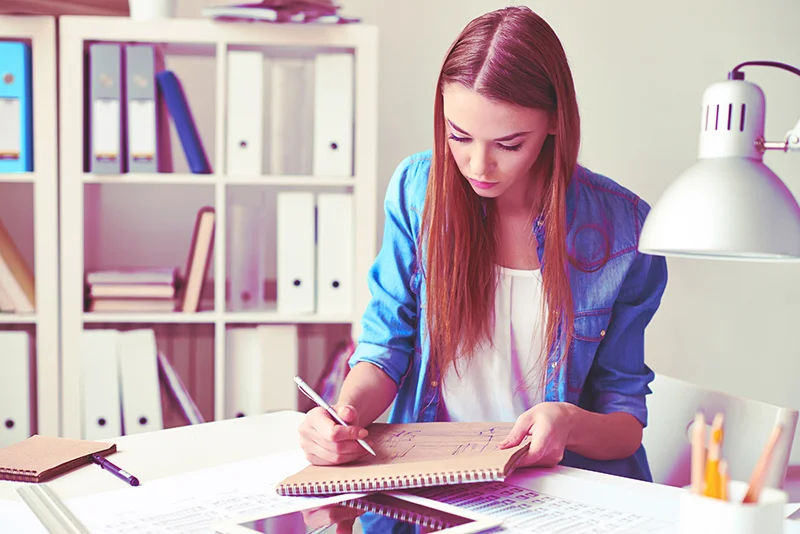 girl sketching.jpg