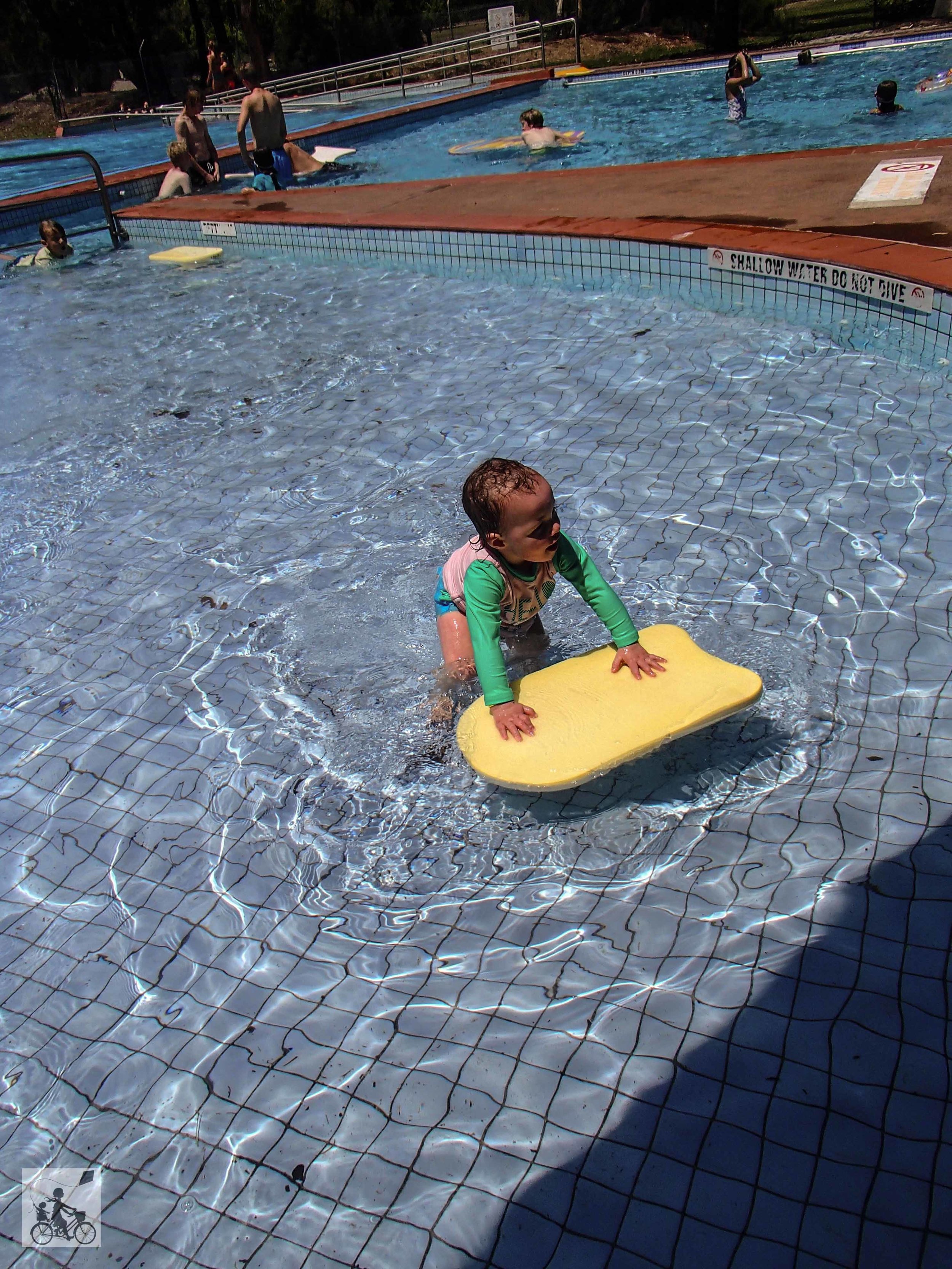 Mamma Knows East - Lilydale Outdoor Pool