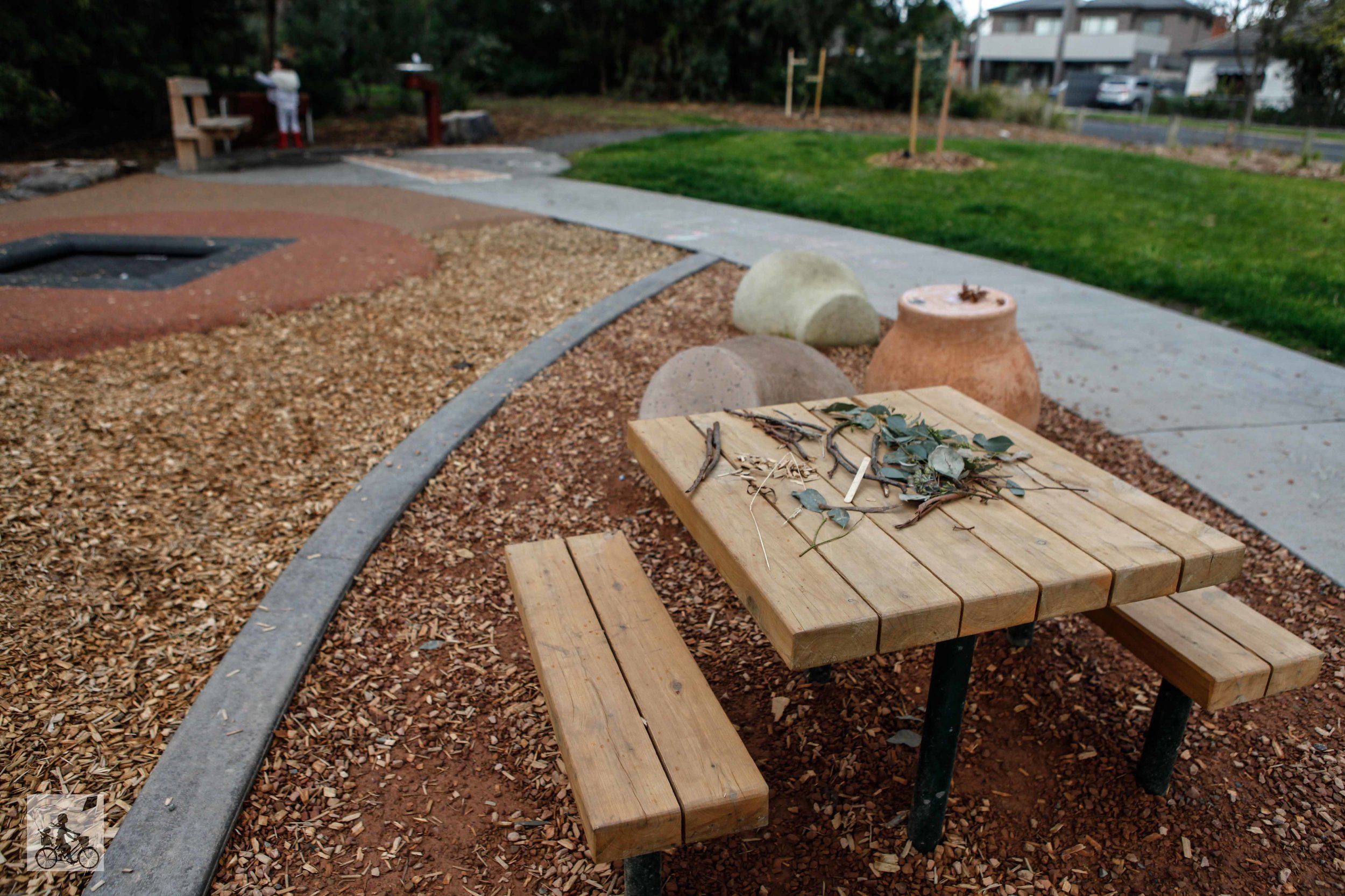 Mamma Knows East - Bushy Creek Reserve Playground Park Box Hill North 