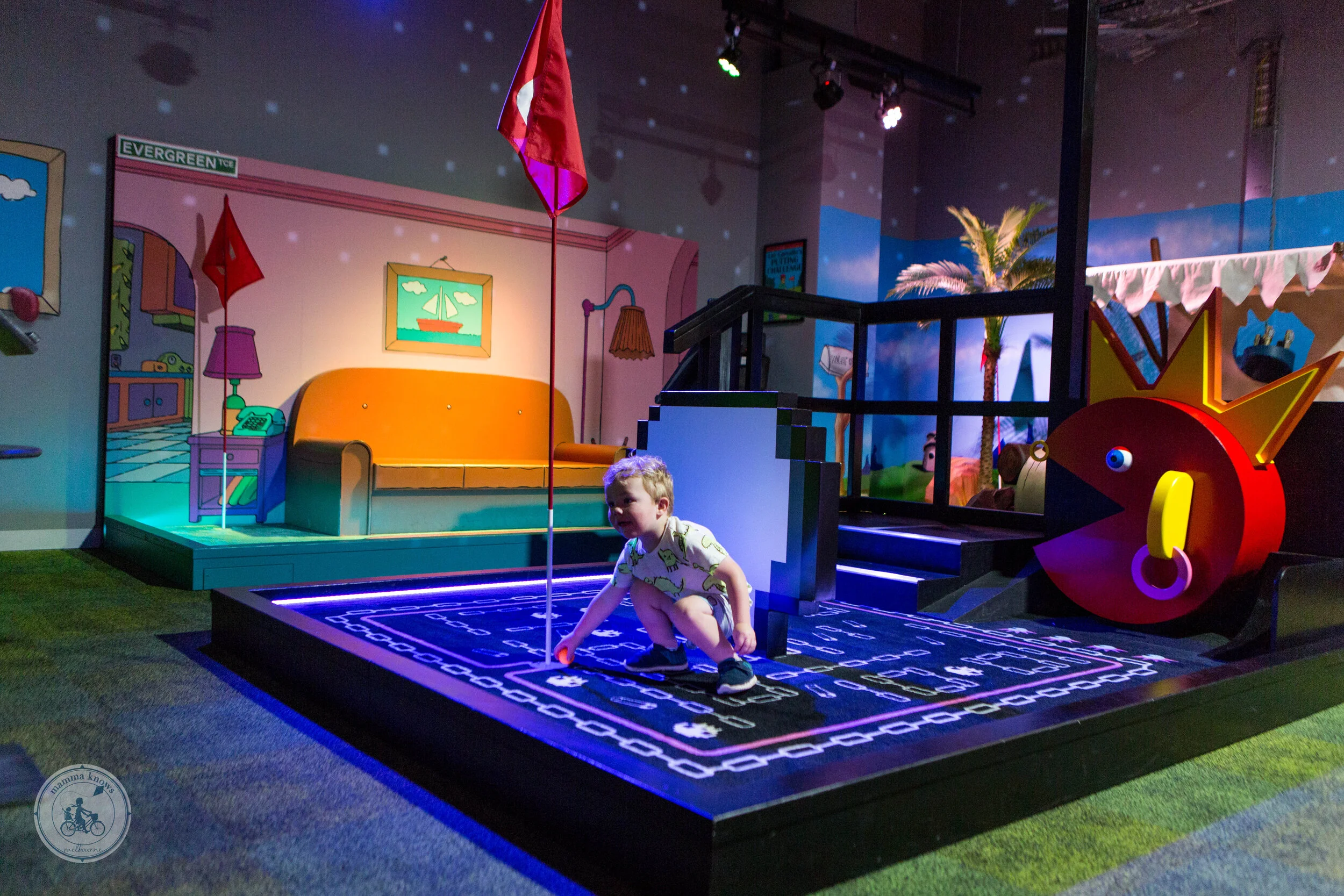 holey moley, ringwood — mamma knows east