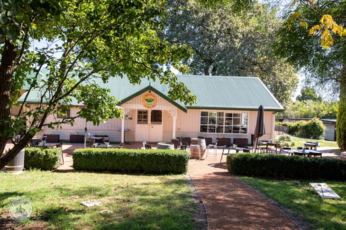 two peas in their pod @ mont de lancey