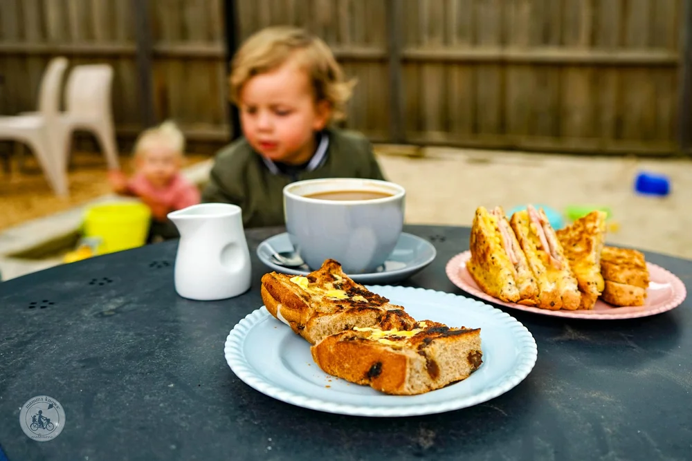 the coffee pot play cafe