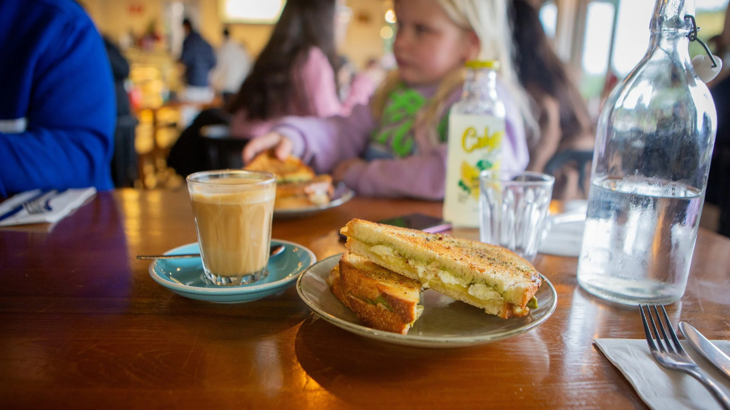 grounded grocer cafe, endeavour hills