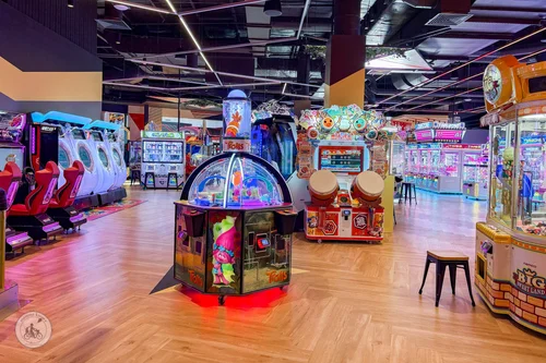 timezone & zone bowling @ knox